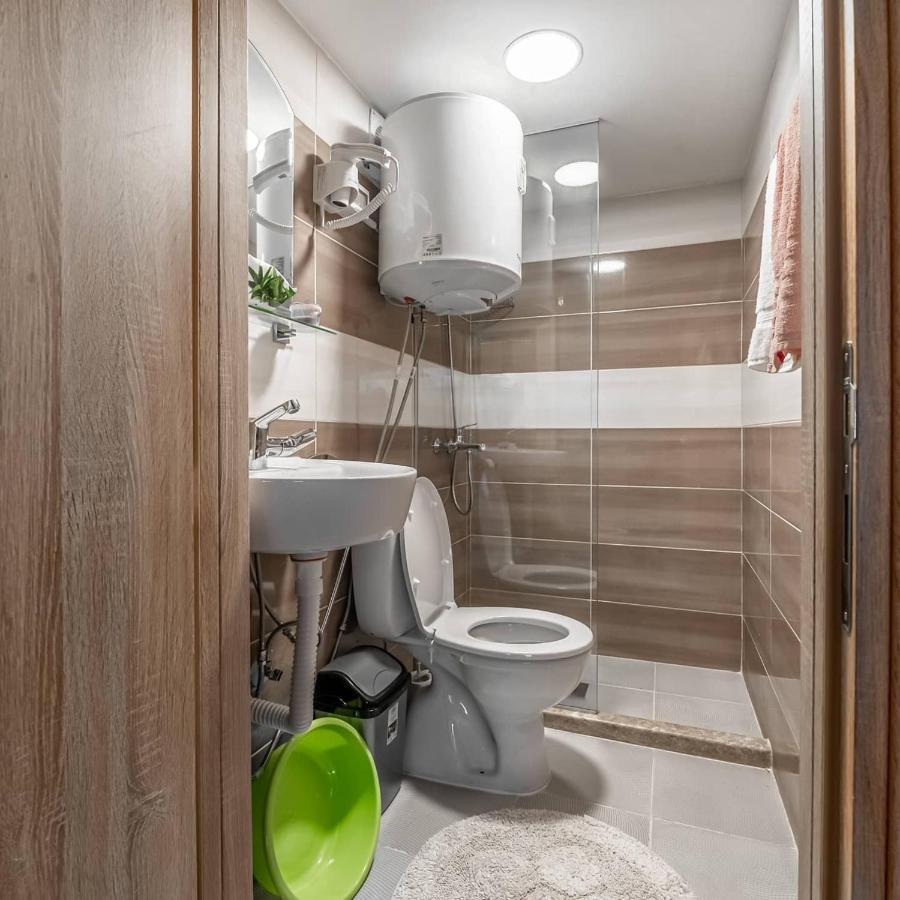 Studio apartment Djole Nikšić Buitenkant foto